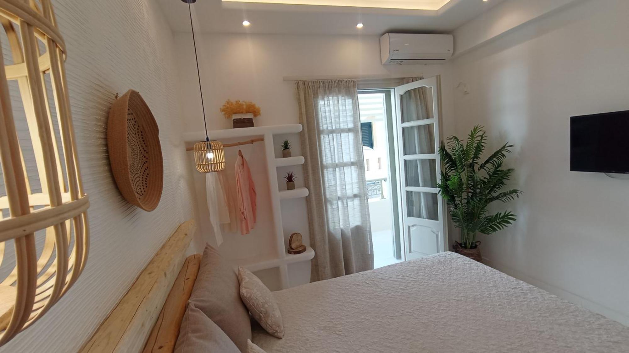Evdion Naxos Town